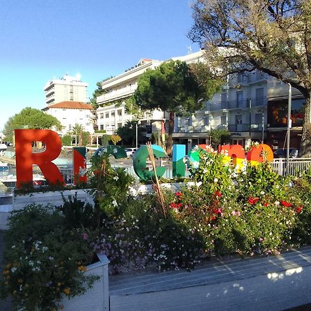 Hotel Al Cavallino Bianco Riccione Exterior photo