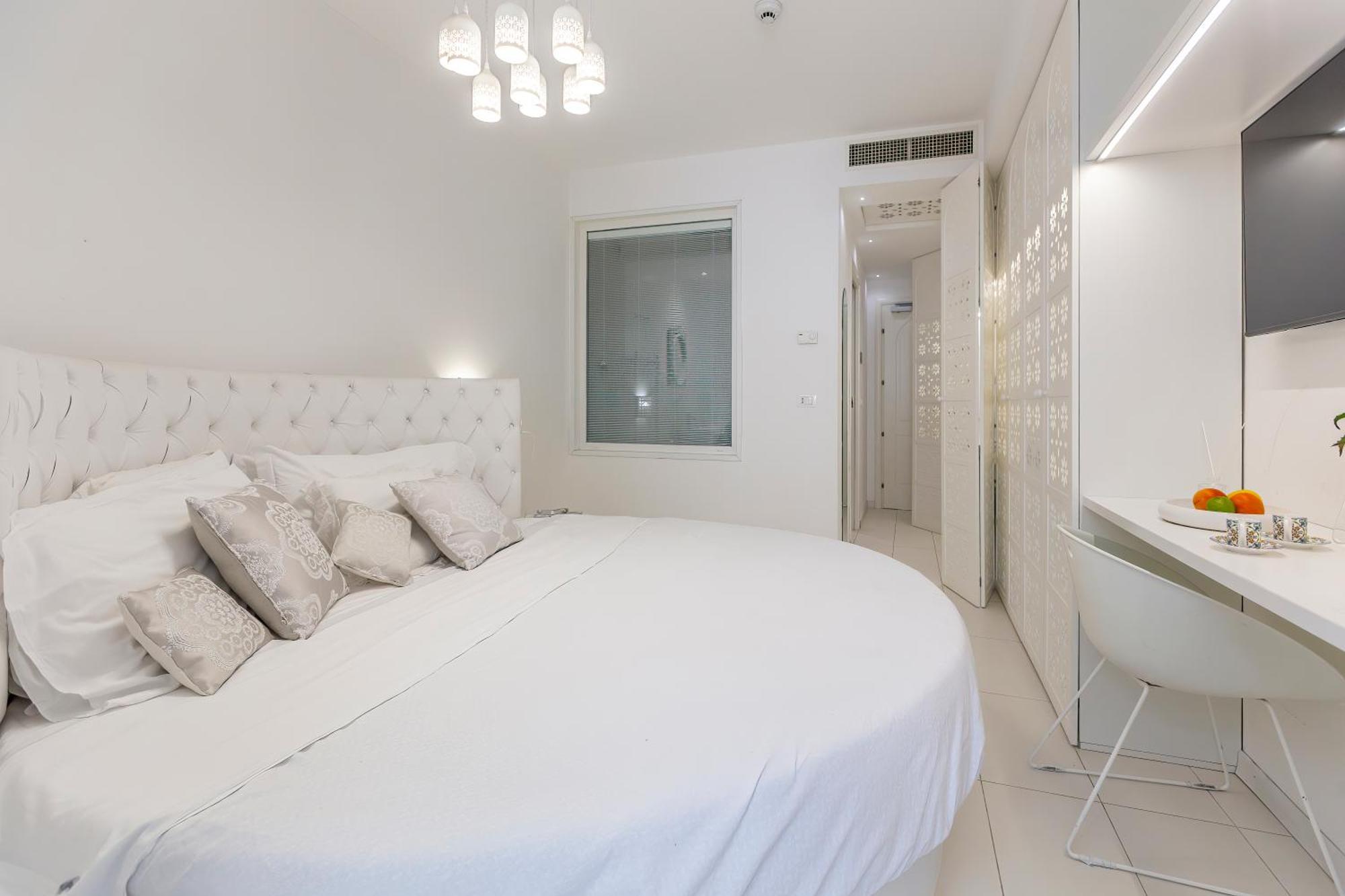 Hotel Al Cavallino Bianco Riccione Exterior photo