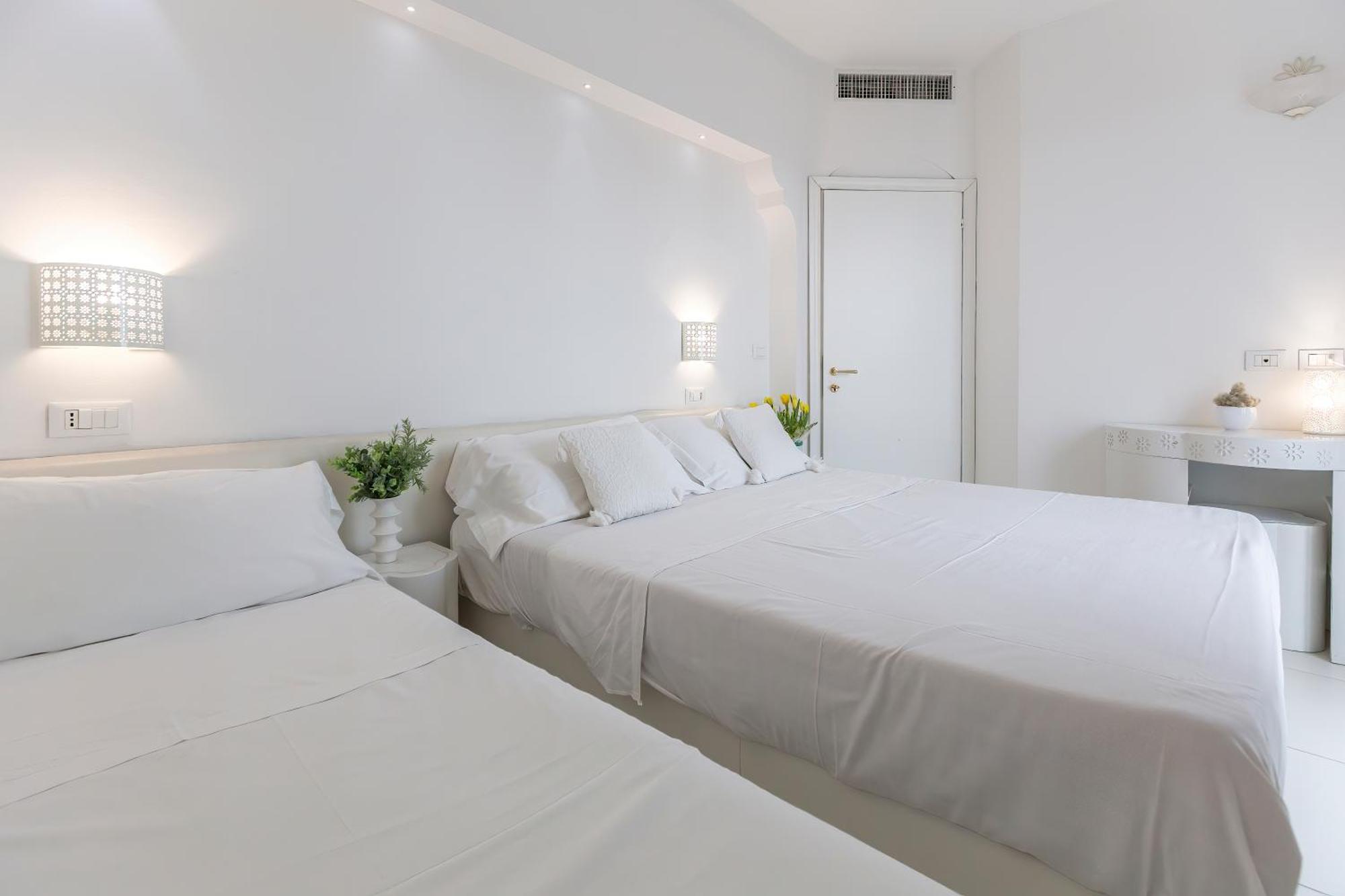 Hotel Al Cavallino Bianco Riccione Exterior photo